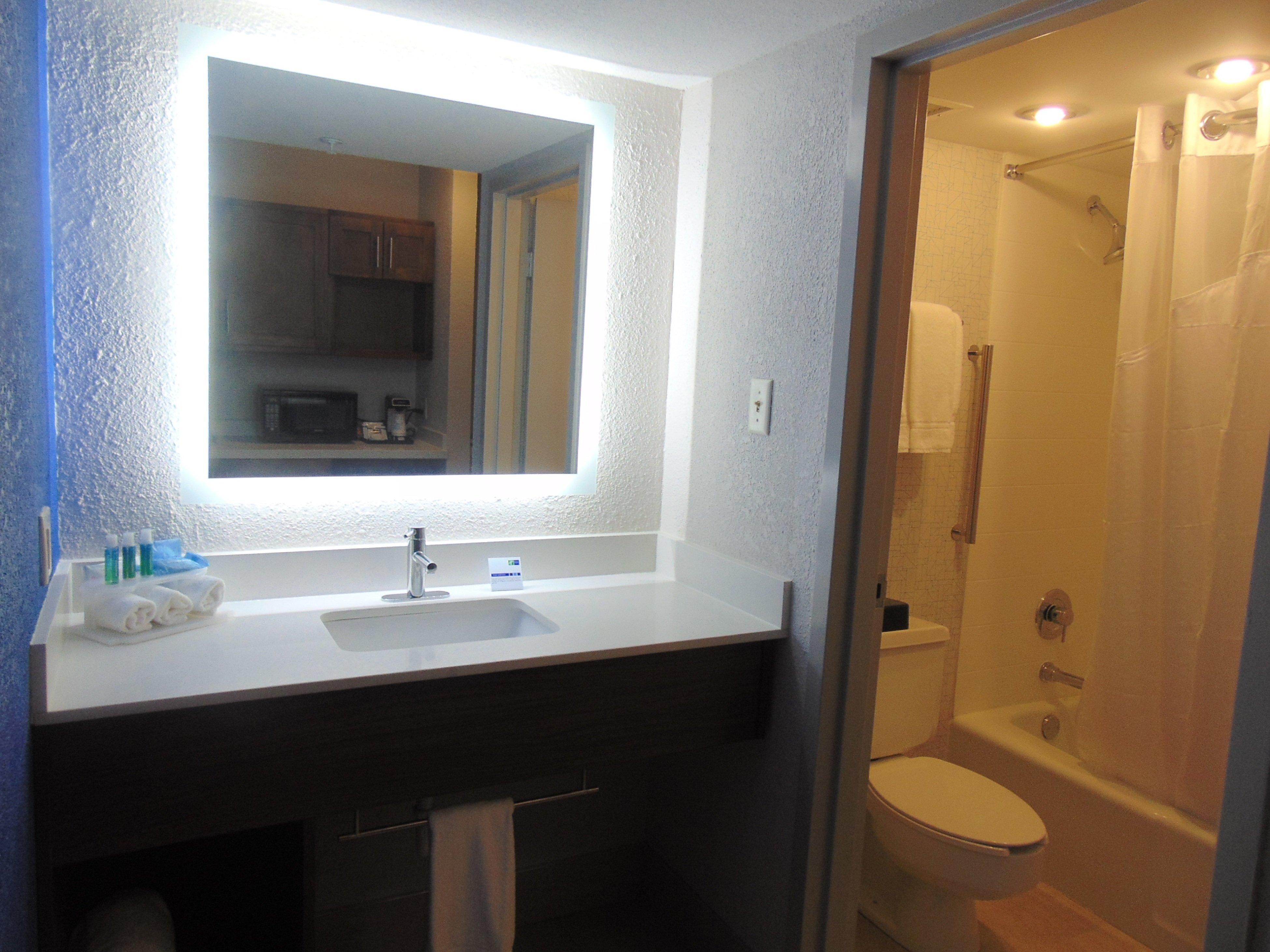 Holiday Inn Express & Suites Wapakoneta By Ihg מראה חיצוני תמונה
